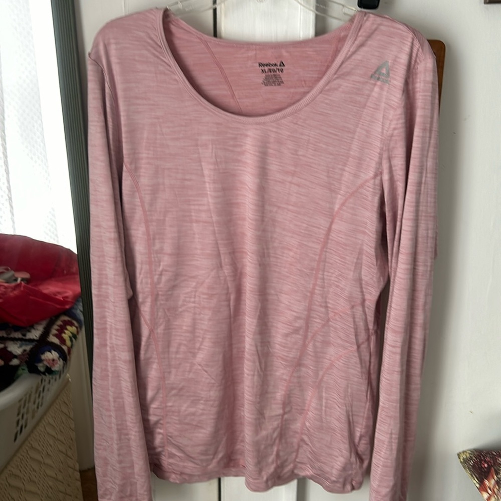 Reebok size xl pink shirt